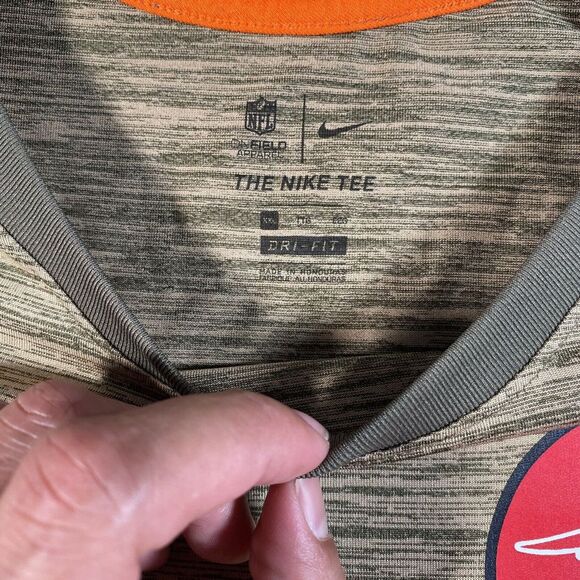 New England Patriots Mens 2XL On Field Raglan Sleeve Salute to Service Shirt - Picture 2 of 9